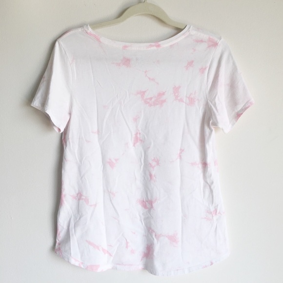 Old Navy Minimalist Pink Tie-Dye T-shirt - Picture 4 of 5